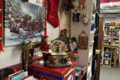 NEW! CHRISTMAS SHELVES